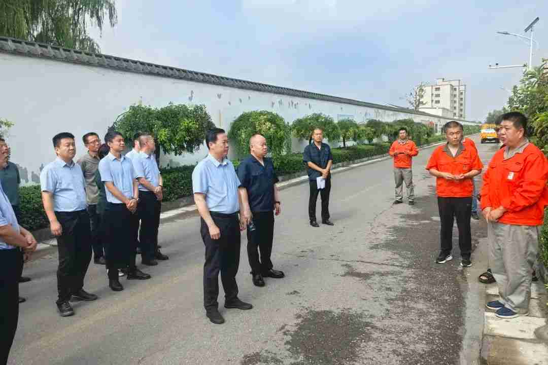 淄博市能源集團組織召開“氣代煤”村居現(xiàn)場會暨上半年安全生產(chǎn)工作會議